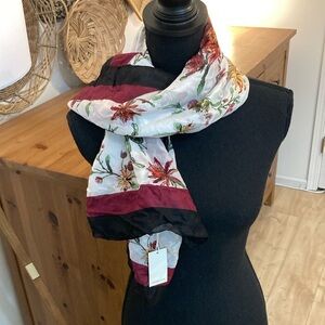 NWT 100% Silk Chan Luu Scarf